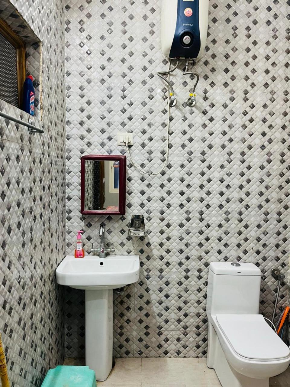 Villa Exquisite 3 Bhk Furnished House Near Har Ki Pauri: à Haridwār Extérieur photo